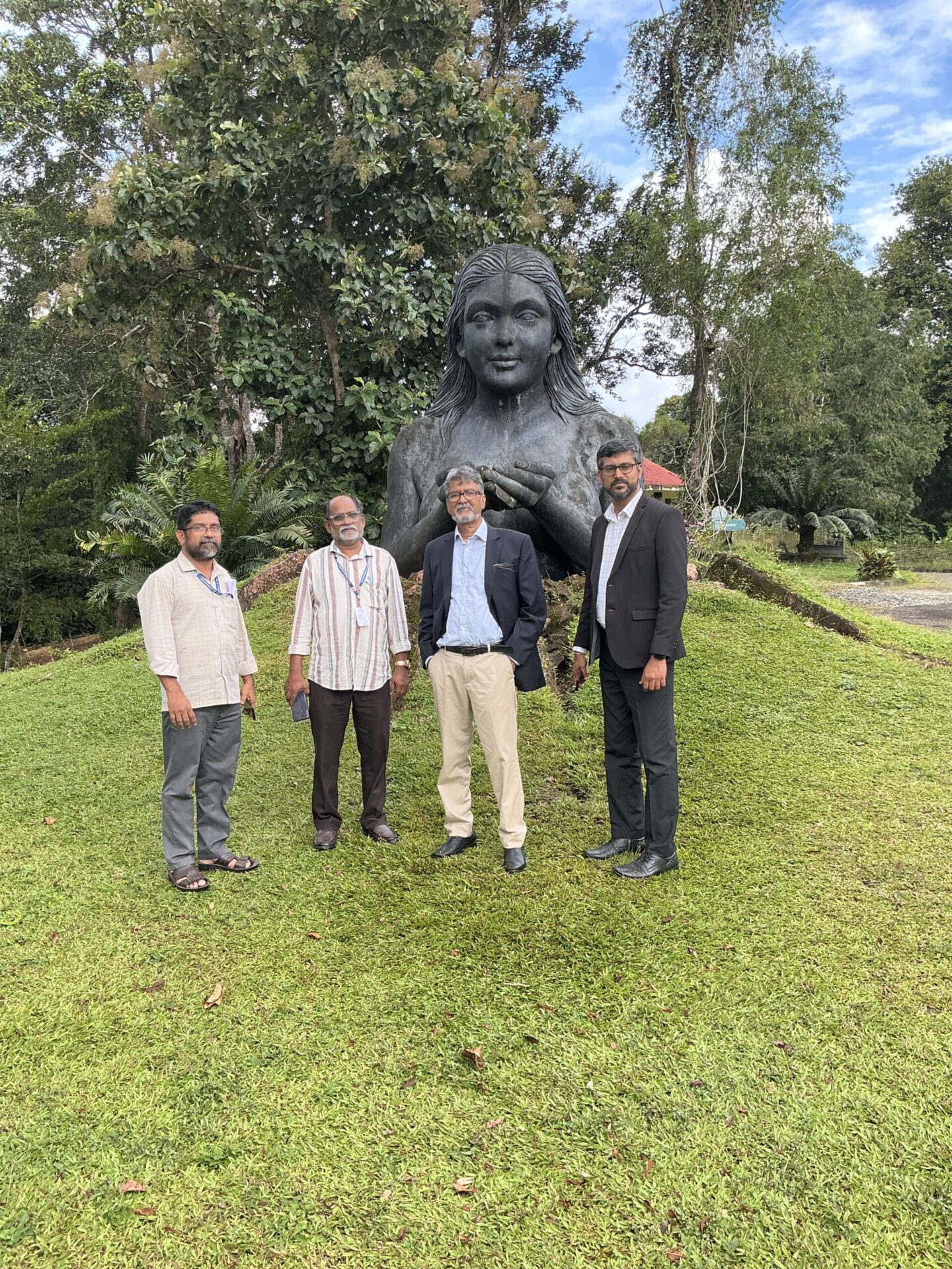 Prof. Siril Abeywickrama Wijesundara, Director, National Institute of Fundamental Studies (NIFS), Sri Lanka, visited JNTBGRI and its botanical garden on 22 September 2026.